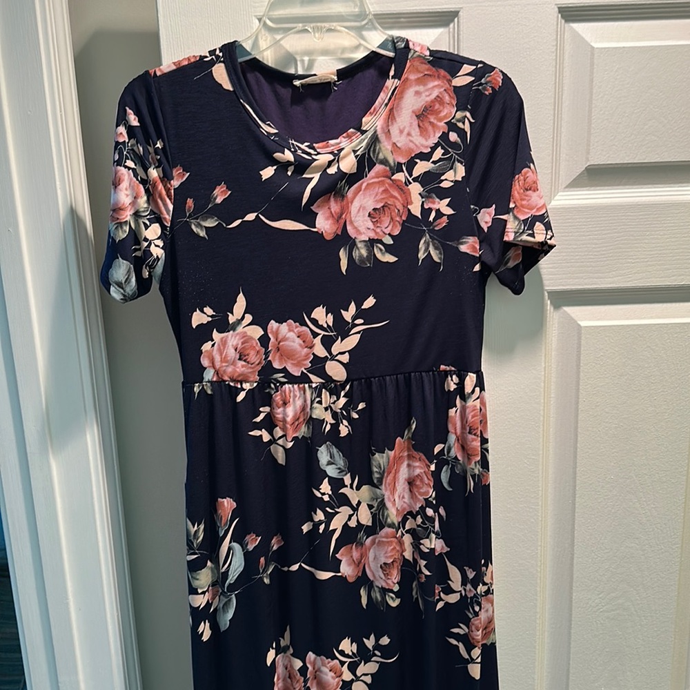 Navy Blue Rose Print Short Sleeve Maternity Maxi Dress
